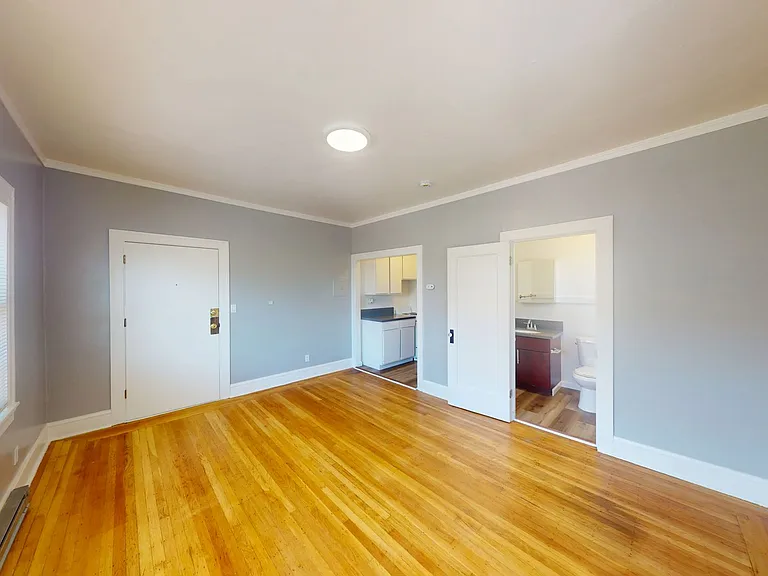 535 41st Street — Photo 5
