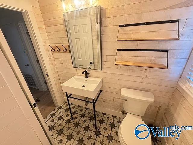1236 Oshaughnessy Ave NE — Photo 34