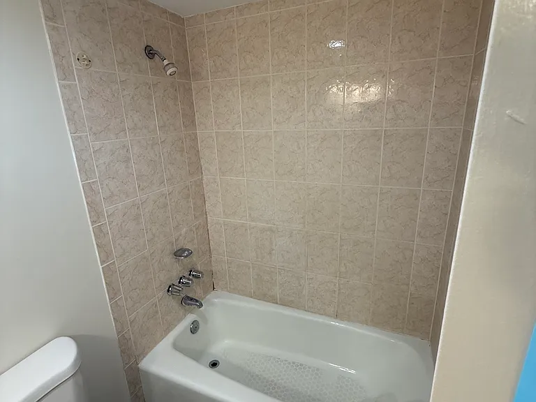 5500 Holmes Run Pkwy #320 — Photo 16