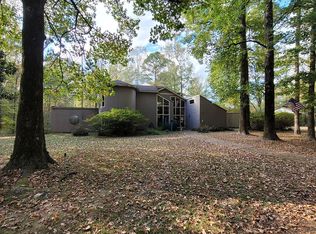 715 Wildwood Ln, Lexington, MS 39095