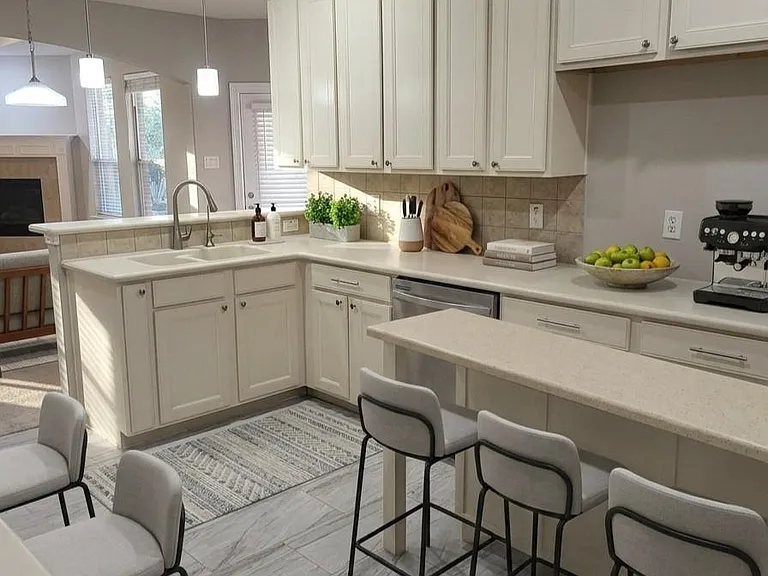 606 Admiral Bay Ln — Photo 16