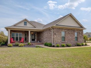 8560 Oak Abbey Trail NE, Leland, NC 28451