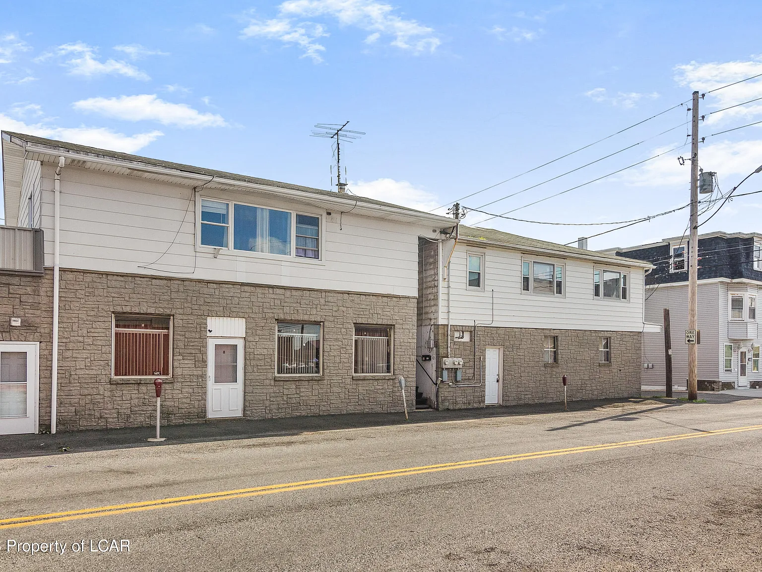 1 bed, 1.0 bath, 920 sqft, $1,100 — Photo 2