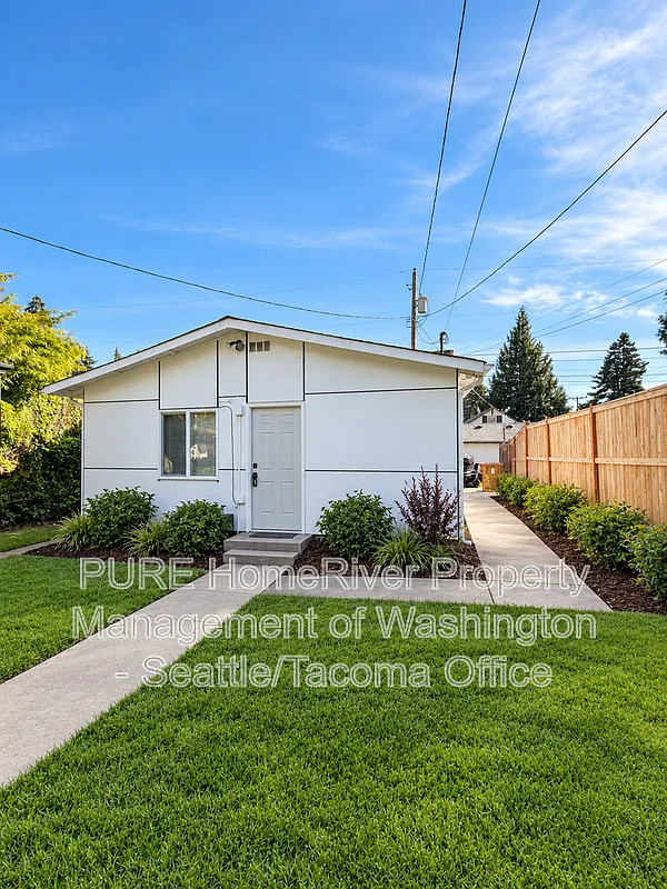 2 bed, 1.0 bath, 1200 sqft, $1,875 — Photo 1