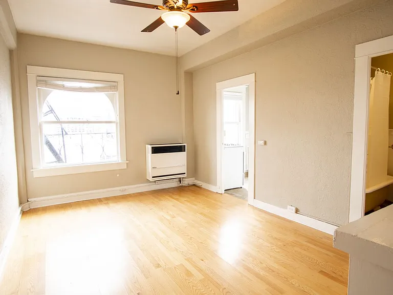 715 SW King Ave #53 — Photo 2