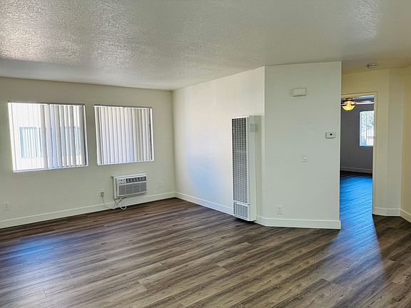 5th image of 3210 W Orange Ave #26