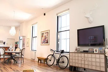 Rented by Level Group