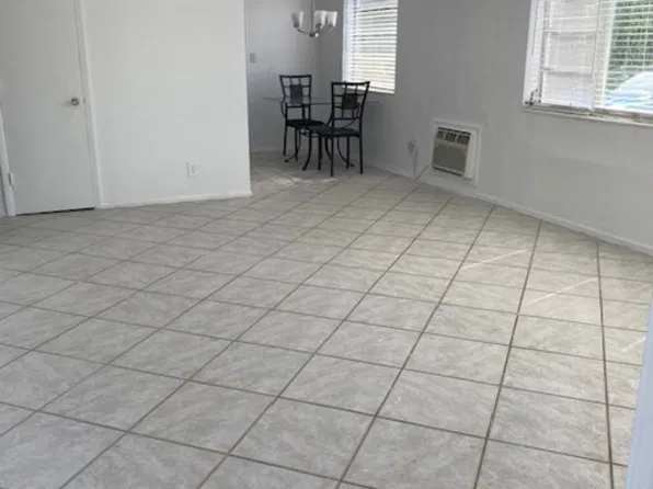 2837 NE 30th St, Fort Lauderdale, FL