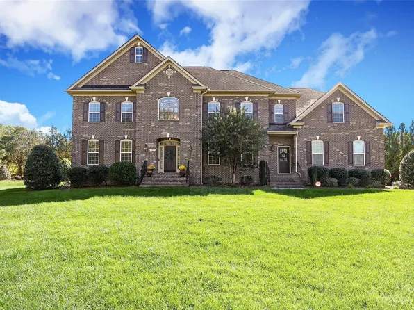 604 Appomatox Dr, Waxhaw, NC 28173