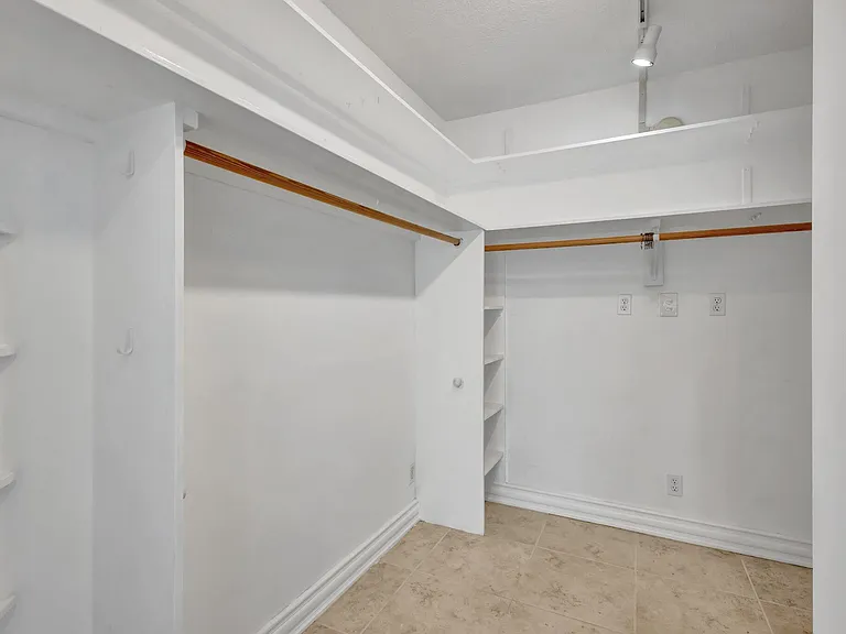 217 Marina Dr — Photo 28