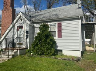 4 Hall Pl, Keyport, NJ 07735