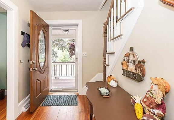 4th image of 20 Belmont St