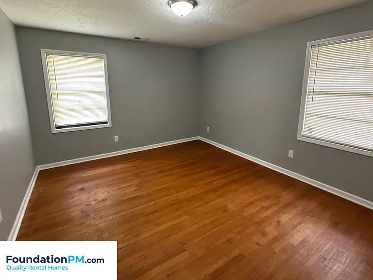 5028 Cheston Ave — Photo 11