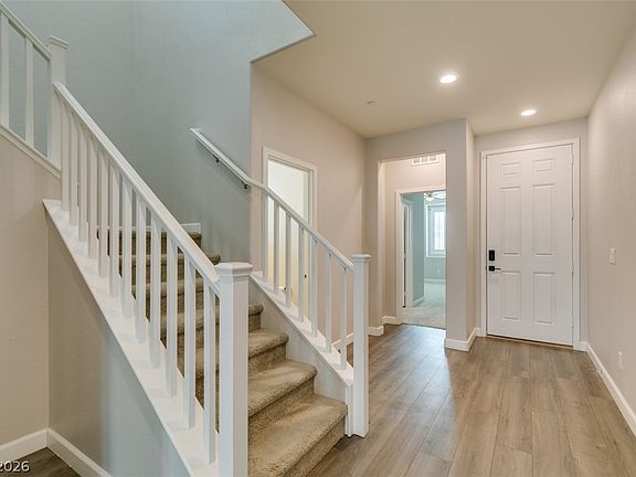 3rd image of 2208 Valdina St