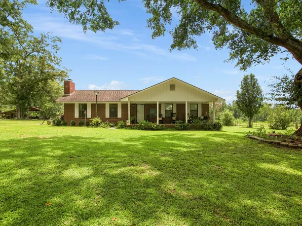 1446 Tara Cylebrico Rd, Westville, FL 32464
