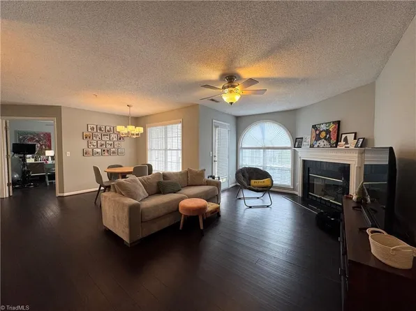 421 Rivertree Ln, Winston Salem, NC 27103