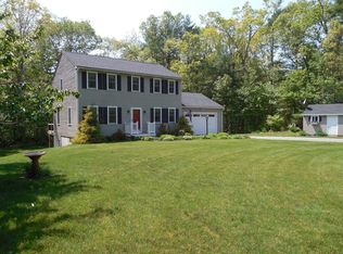 27 Stonefence Rd, Lunenburg, MA 01462