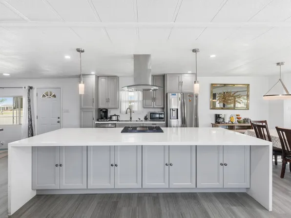 33240 Laura Dr, Thousand Palms, CA 92276