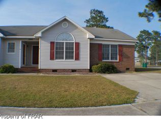 5841 Maidstone Ln UNIT B, Hope Mills, NC 28348