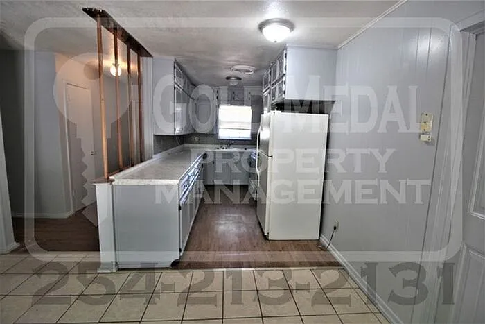 708 W Washington Ave — Photo 7