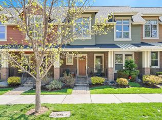 2515 NW Crossing Dr, Bend, OR 97703