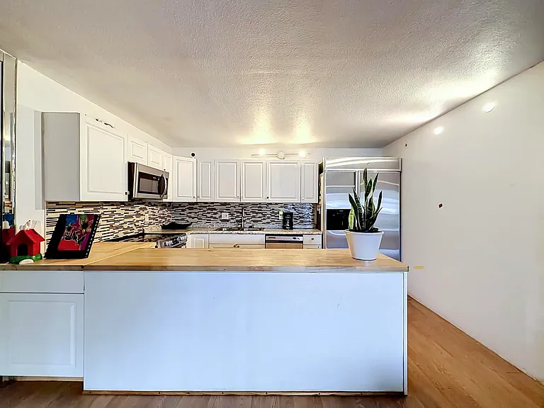 706 Sunny Pine Way #F1 — Photo 5