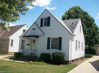 6107 Sunderland Dr, Parma, OH 44129