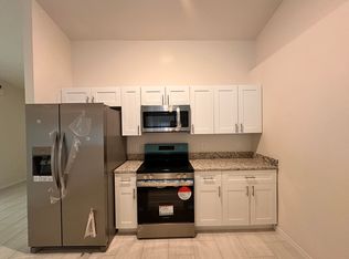 3611 SW Santa Barbara Pl, Cape Coral, FL 33914