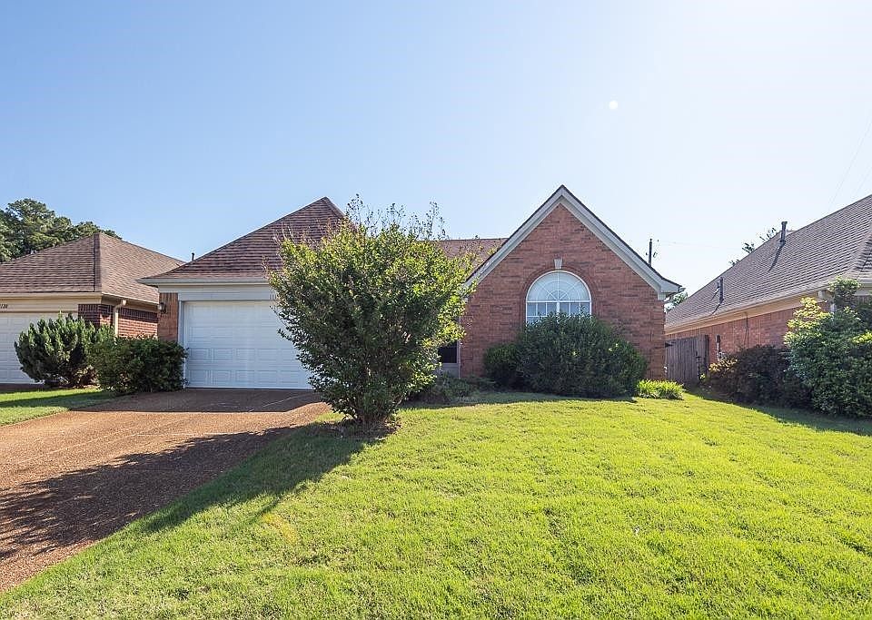 1st image of 1114 Cathedral Ln