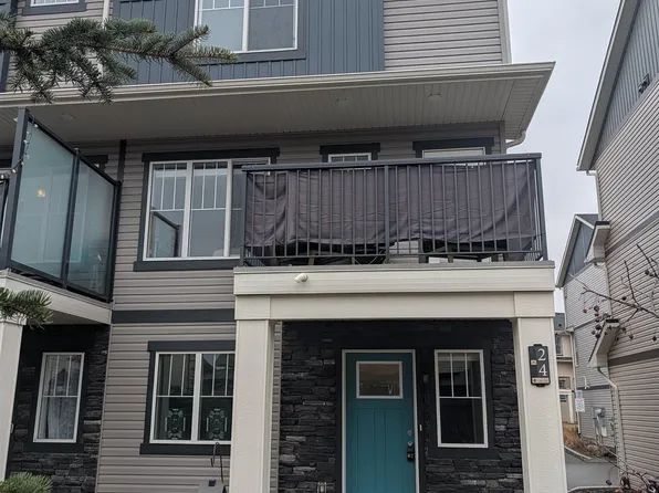 165 Cy Becker Blvd NW #24, Edmonton, AB T5Y 3R4