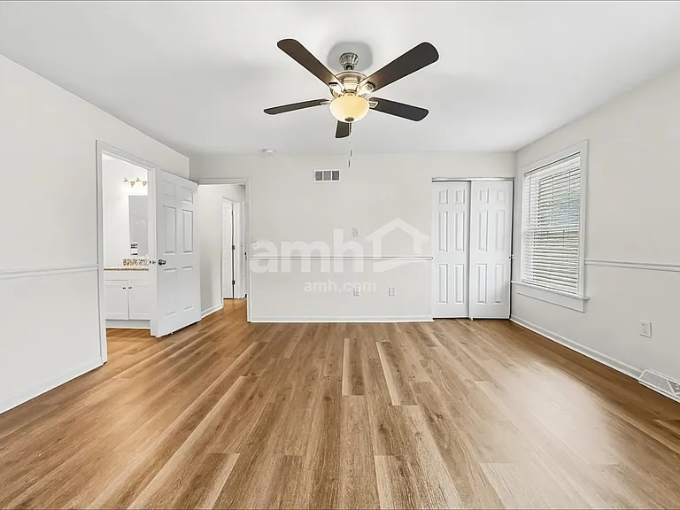 2113 Lynwood Pl — Photo 10
