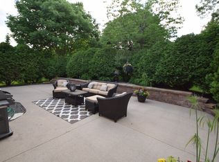 324 E Songbird Ln, Appleton, WI 54913