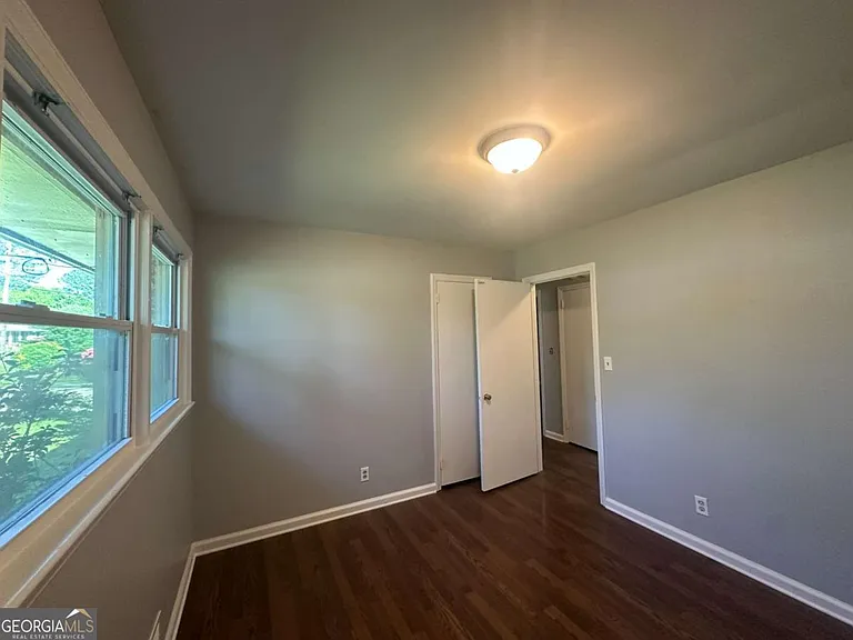 1809 Stratford Arms Dr — Photo 8
