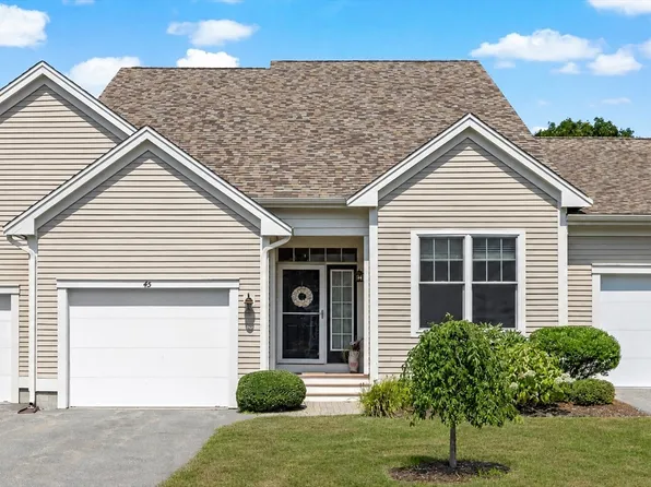 45 Grey Hawk Dr #578, Mashpee, MA 02649
