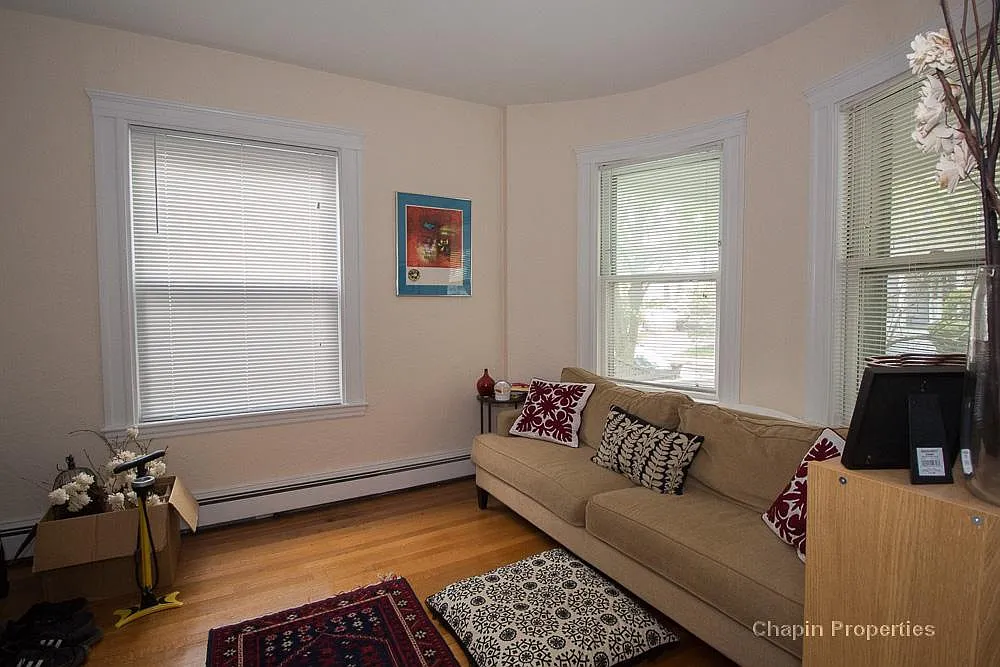 5 bed, 2.0 bath, $4,995 — Photo 3