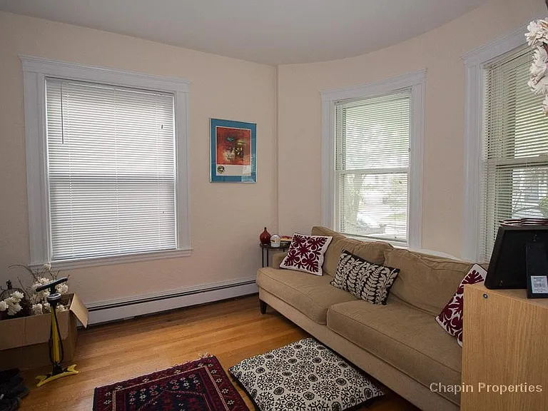 15 Kenwood St #1 — Photo 3