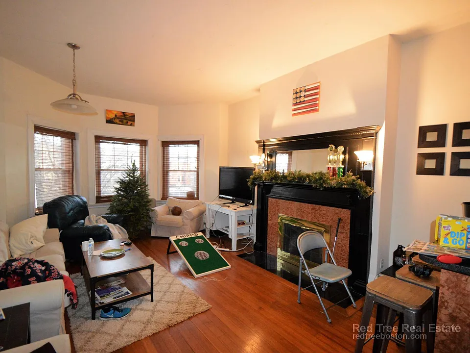1689 Beacon St #1689