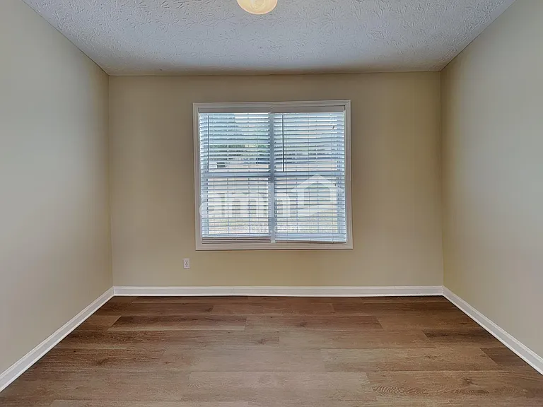 1222 Cabots Ln — Photo 4