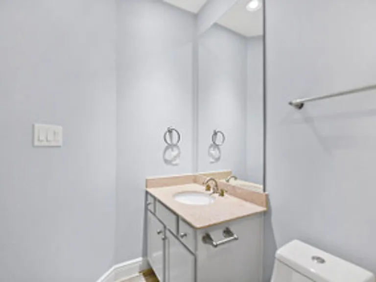 5954 Kansas St — Photo 27