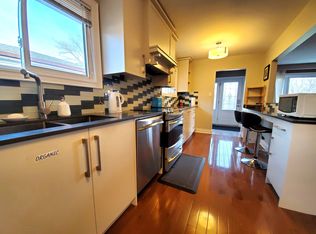 301 Thrace Ave #2, Mississauga, ON L5B2B2