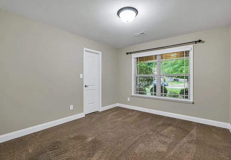 128 Willow Tree Dr — Photo 8