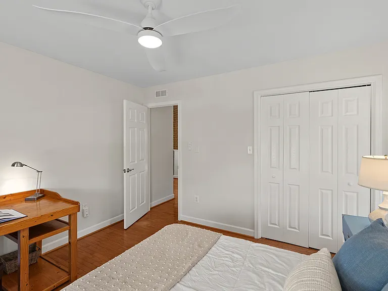 704 Ticonderoga Ave — Photo 20
