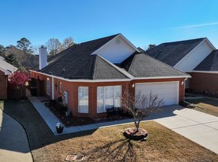 112 River Chase Ct, Wetumpka, AL 36092