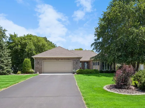 314 Wedgewood Dr, Saint Paul, MN 55115
