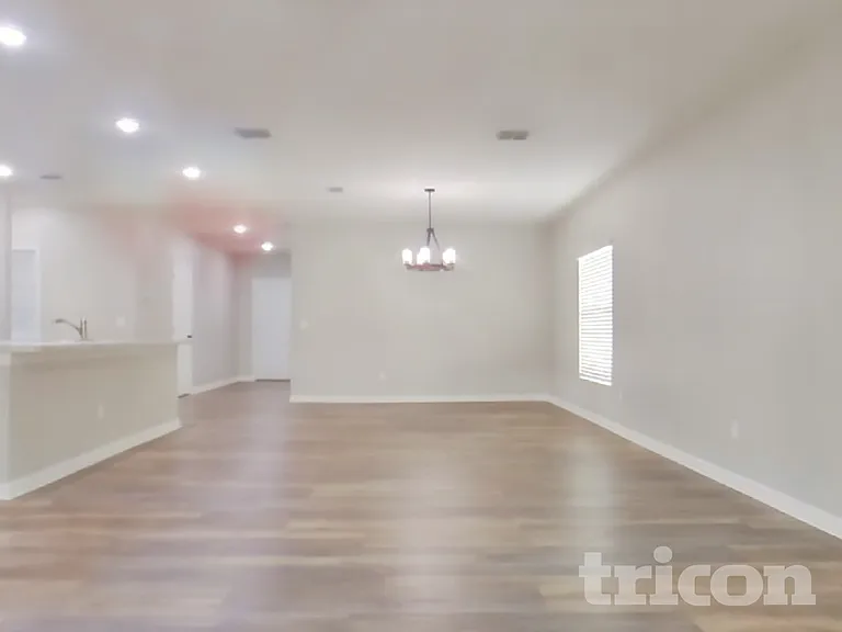 95 Prairie Falcon Dr — Photo 3
