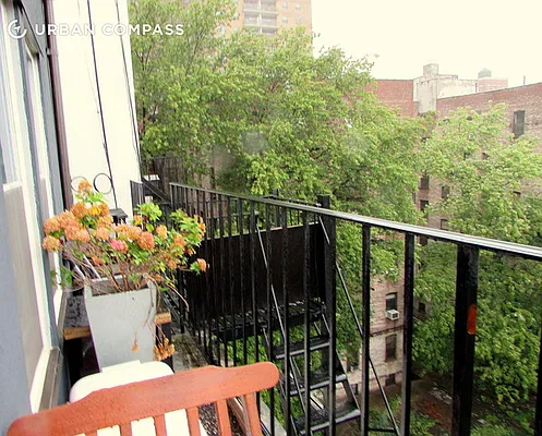 Rented by Compass | media 32