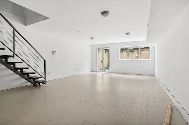 Rented by TorsX Inc | media 4