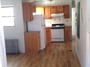 530 Tasker St, Philadelphia, PA 19148