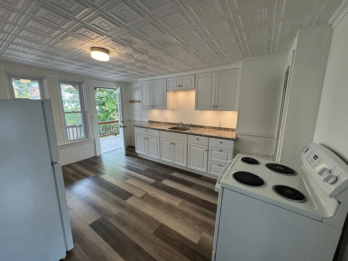 17 Sullivan Street — Photo 2