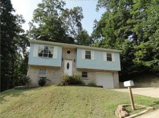 305 Springlea Dr, Winfield, WV 25213